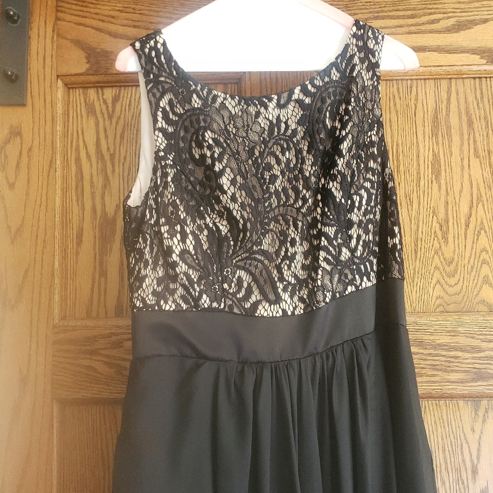 Elegant Black Formal Gown